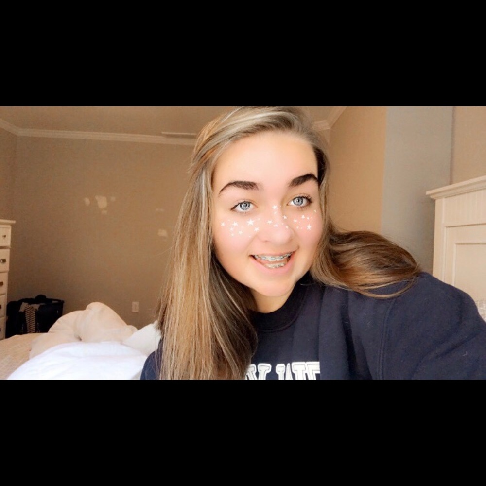 Meet your Posher, Maddie